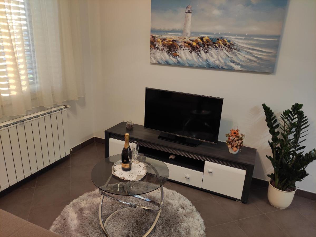 Apartments Drpic Gabonjin Zewnętrze zdjęcie